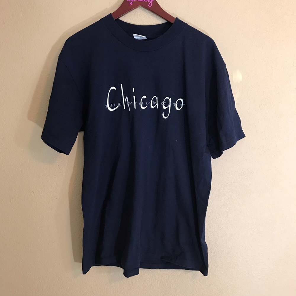 Chicago graphic tee dark navy blue shirt sleeves